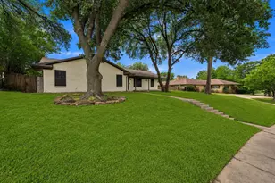 1230 Briar Hollow Ln, Garland, TX 75043 - Photo 36