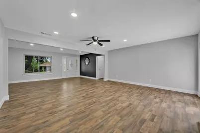1230 Briar Hollow Lane, Garland, TX 75043 - Photo 14