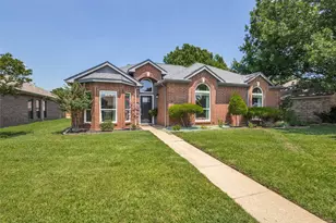 1325 Falcon Dr, Lewisville, TX 75077 - Photo 2