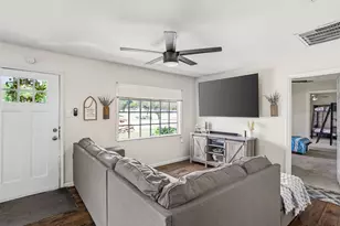 516 E Wintergreen Rd, DeSoto, TX 75115 - Photo 6