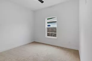 1228 E Tucker St, Fort Worth, TX 76104 - Photo 26