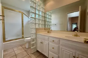 6308 Glen Echo Ln, Arlington, TX 76001 - Photo 18