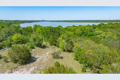 4917 Plum Bush Street, Granbury, TX 76048 - Photo 4