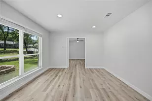 1013 Tanglewood Ln, Arlington, TX 76012 - Photo 32