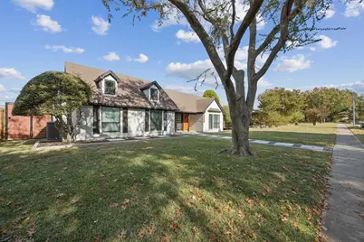 2833 Meadowbrook Drive, Plano, TX 75075 - Photo 2