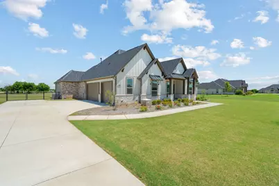 161 Frontera Drive, Decatur, TX 76234 - Photo 2
