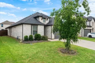 644 Erin Hls Dr, Red Oak, TX 75154 - Photo 4