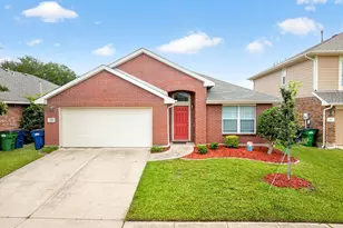 423 Butternut Dr, Fate, TX 75087 - Photo 2