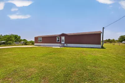205 Hcr 2216, Aquilla, TX 76622 - Photo 6