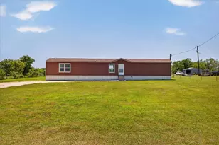 205 Hcr 2216, Aquilla, TX 76622 - Photo 2