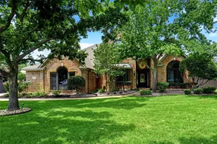 902 Dowling Ct, Southlake, TX 76092 - Photo 2