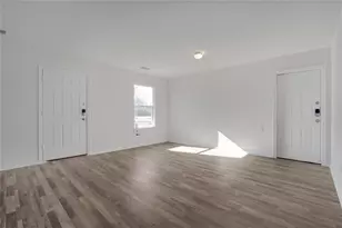 1619 N 12th St, Waco, TX 76707 - Photo 2