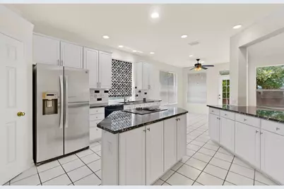 2301 Maryanne Lane, Plano, TX 75074 - Photo 14