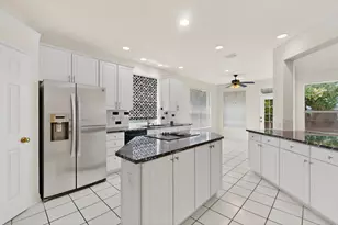 2301 Maryanne Ln, Plano, TX 75074 - Photo 14