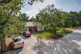 6922 Mohawk Dr, Dallas, TX 75235 - Photo 2