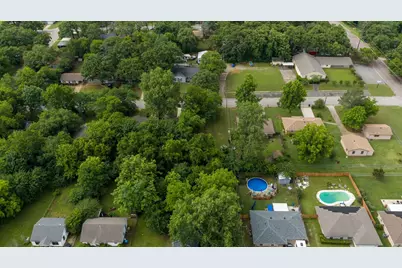 911 Thatcher Street, Denison, TX 75020 - Photo 6