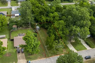 911 Thatcher St, Denison, TX 75020 - Photo 1