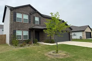 109 Annabelle St, Cleburne, TX 76031 - Photo 2