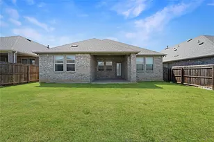 11300 Summer Rain Blvd, Aubrey, TX 76227 - Photo 28