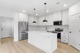 2501 Merlin St, Dallas, TX 75215 - Photo 6