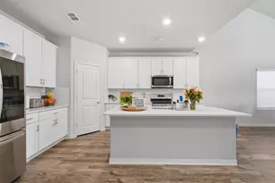 10620 Muckleshoot St, Fort Worth, TX 76179 - Photo 6
