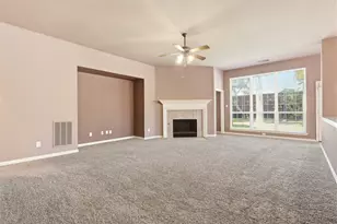 2633 Deer Hollow Dr, Little Elm, TX 75068 - Photo 10