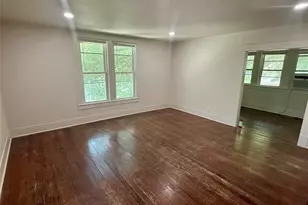 715 W Hickory St, Denton, TX 76201 - Photo 2