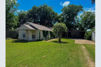1705 N Robinson Street, Cleburne, TX 76031 - Photo 2