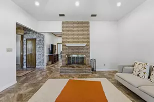 3202 Luallen Dr, Carrollton, TX 75007 - Photo 6