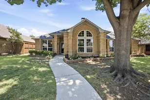 3202 Luallen Dr, Carrollton, TX 75007 - Photo 2
