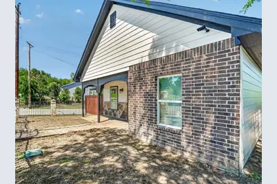 3026 N Hampton Street, Fort Worth, TX 76106 - Photo 4