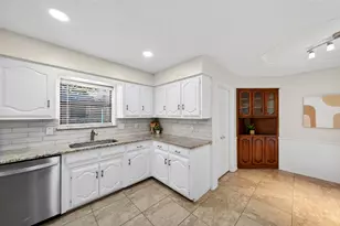 156 Simmons Dr, Coppell, TX 75019 - Photo 14
