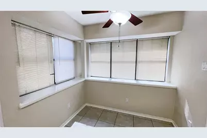 6119 Kingswood Drive, Arlington, TX 76001 - Photo 14
