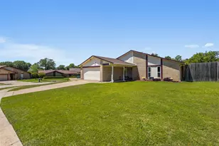 802 Via Balboa, Mesquite, TX 75150 - Photo 2