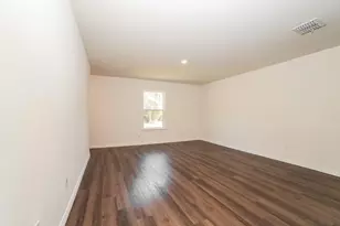 823 Dawson St, Waco, TX 76704 - Photo 4