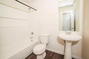 823 Dawson St, Waco, TX 76704 - Photo 8