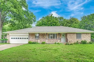 617 Ranier Cir, Garland, TX 75041 - Photo 1