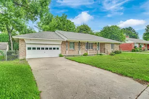 617 Ranier Cir, Garland, TX 75041 - Photo 2