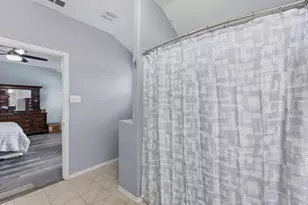 597 Creekview Dr, Azle, TX 76020 - Photo 26