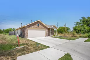 8204 High Garden St, Fort Worth, TX 76123 - Photo 2