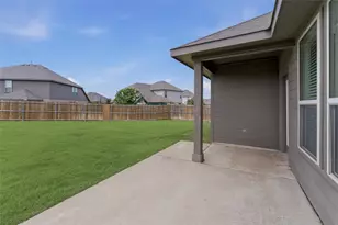 305 Evans Dr, Van Alstyne, TX 75495 - Photo 22