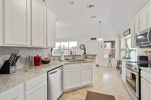 404 Dartmoor Dr, Celina, TX 75009 - Photo 10