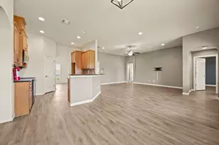 3201 White Horse Dr, Granbury, TX 76049 - Photo 10