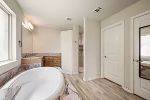 3201 White Horse Dr, Granbury, TX 76049 - Photo 20