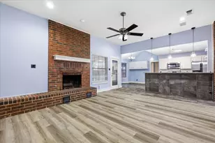1500 Pickwick Ln, Denton, TX 76209 - Photo 10
