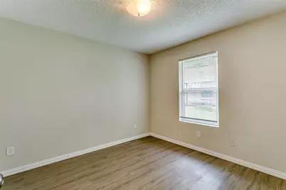 716 S Perkins Street, Fort Worth, TX 76103 - Photo 16