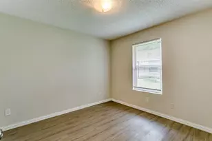 716 S Perkins St, Fort Worth, TX 76103 - Photo 16