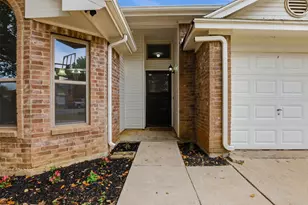 1729 Woodhall Way, Fort Worth, TX 76134 - Photo 4