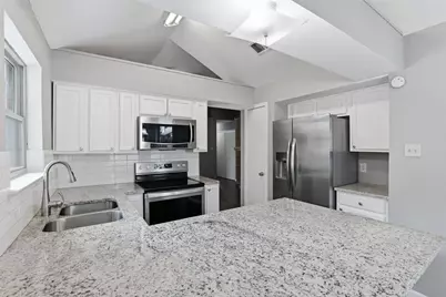1729 Woodhall Way, Fort Worth, TX 76134 - Photo 8
