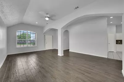 2068 Pecan Creek Drive, Mesquite, TX 75181 - Photo 8